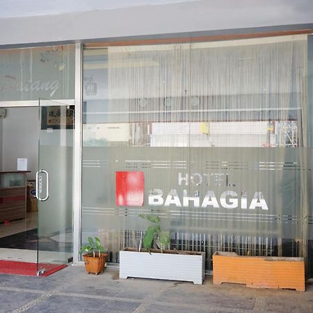 Oyo 2291 Hotel Bahagia Makassar Exterior photo