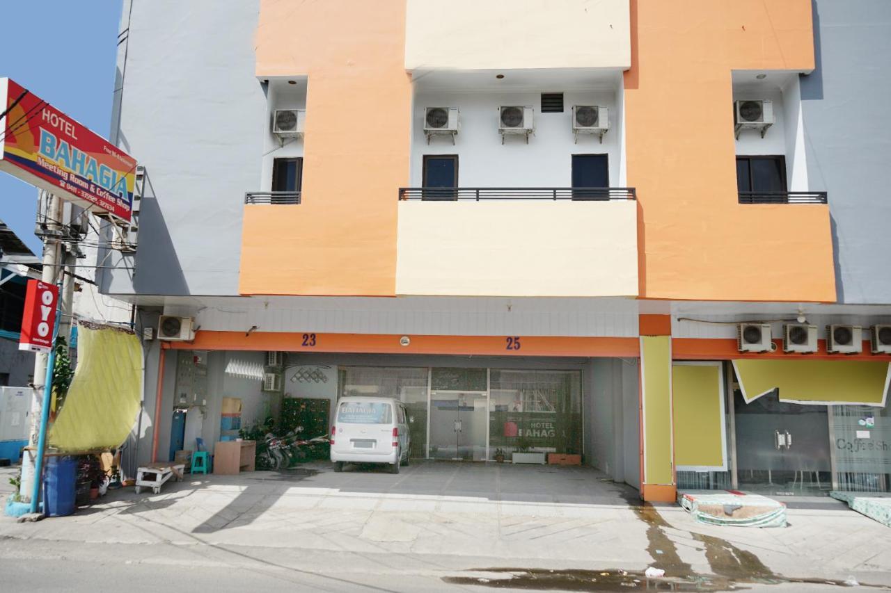 Oyo 2291 Hotel Bahagia Makassar Exterior photo