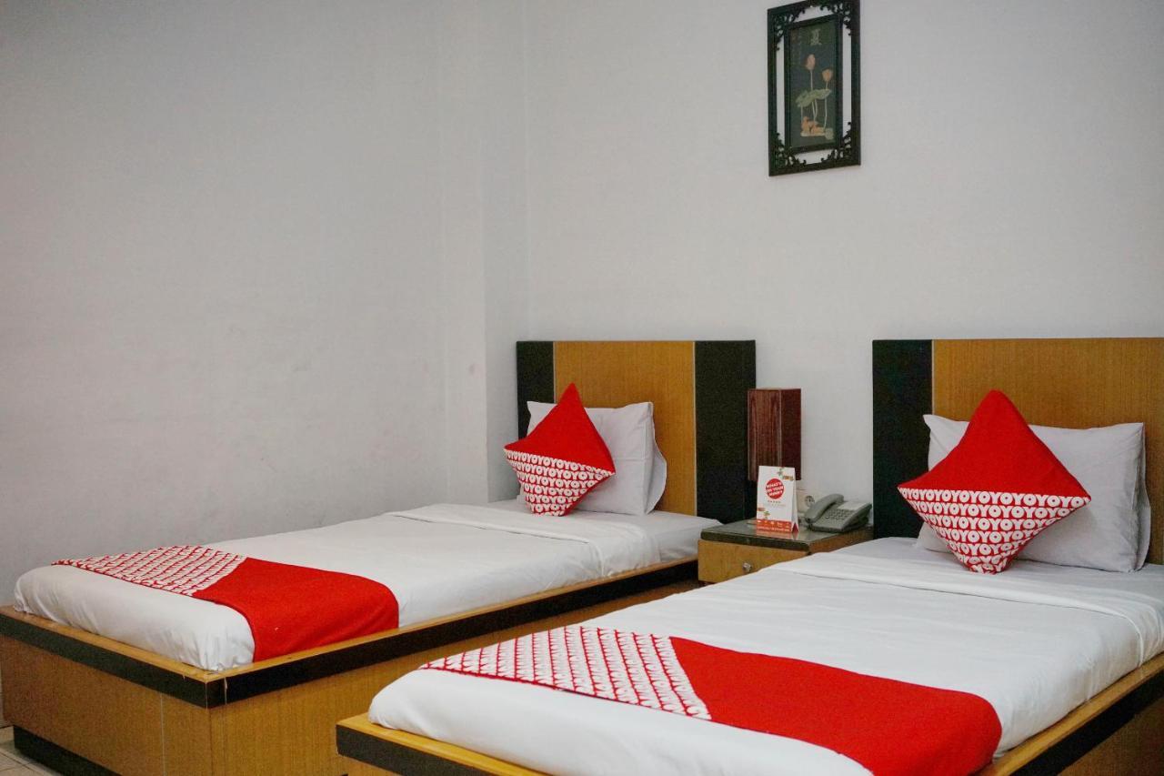 Oyo 2291 Hotel Bahagia Makassar Exterior photo