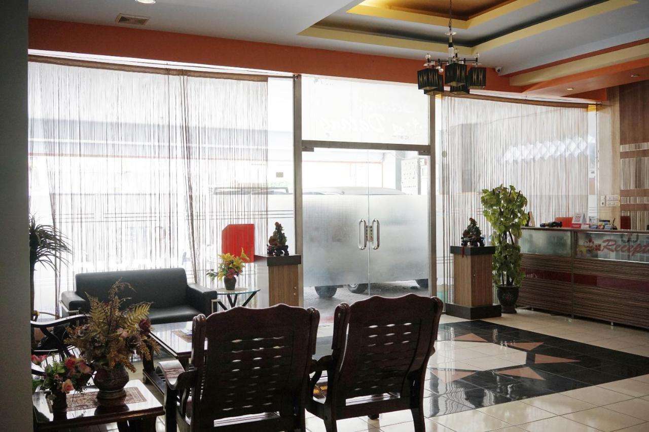 Oyo 2291 Hotel Bahagia Makassar Exterior photo