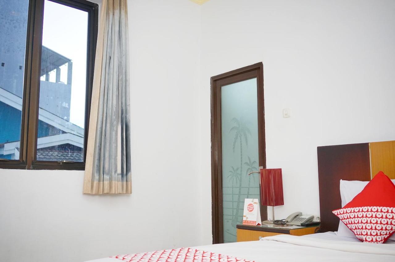 Oyo 2291 Hotel Bahagia Makassar Exterior photo